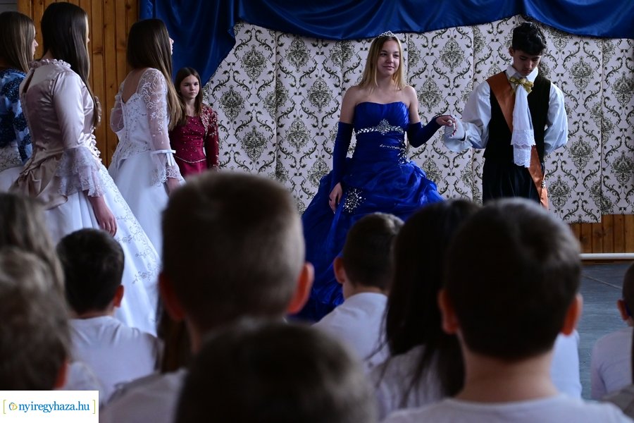 Francia nagykövet az Apáczai iskolában 2024