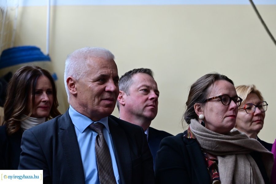 Francia nagykövet az Apáczai iskolában 2024