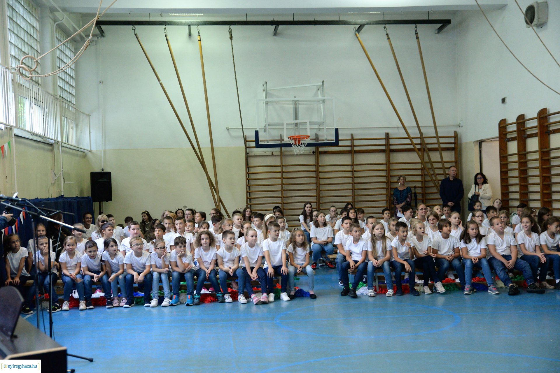 Francia nagykövet látogatása az Apáczai Csere János Iskolában