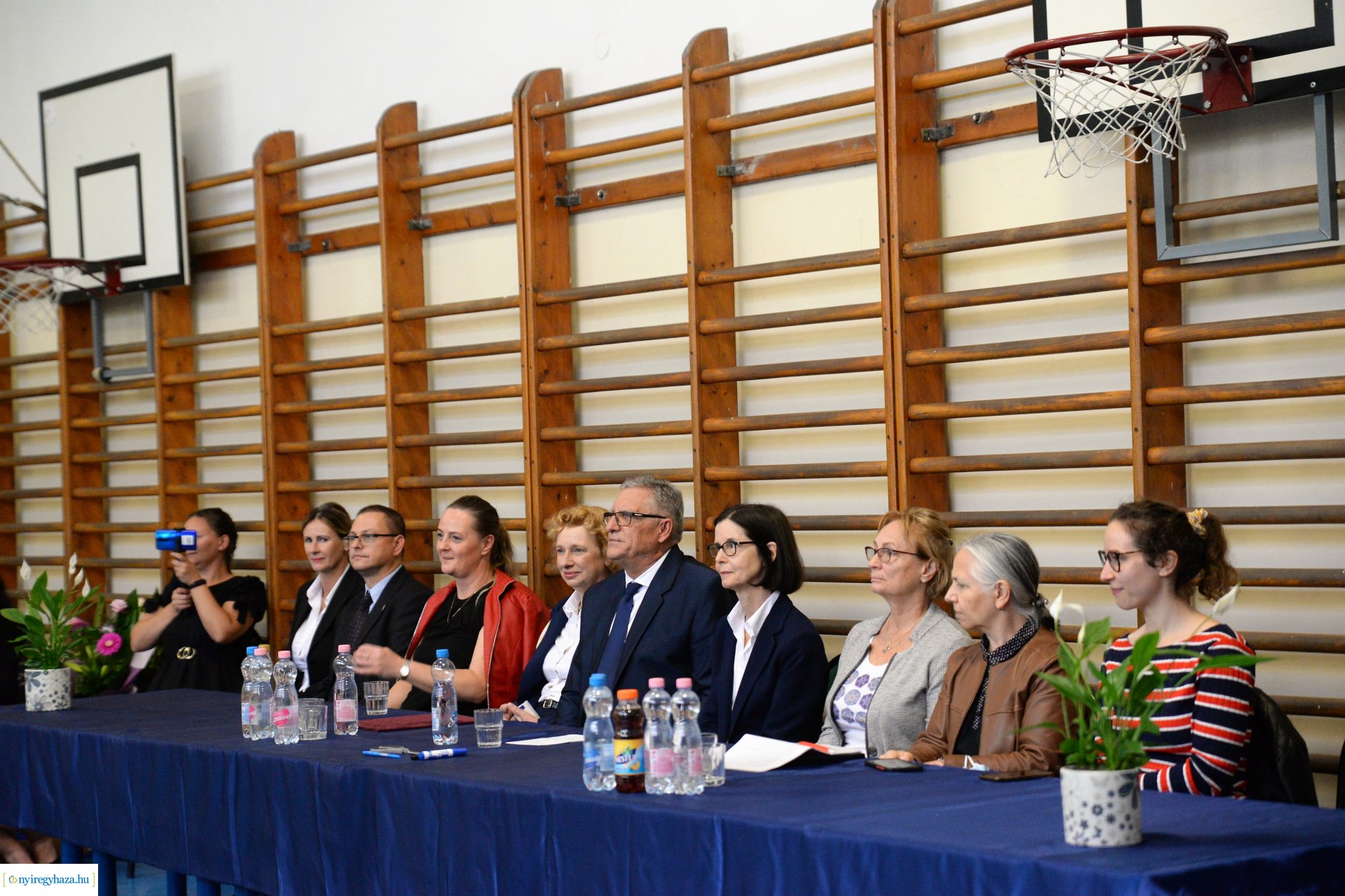 Francia nagykövet látogatása az Apáczai Csere János Iskolában