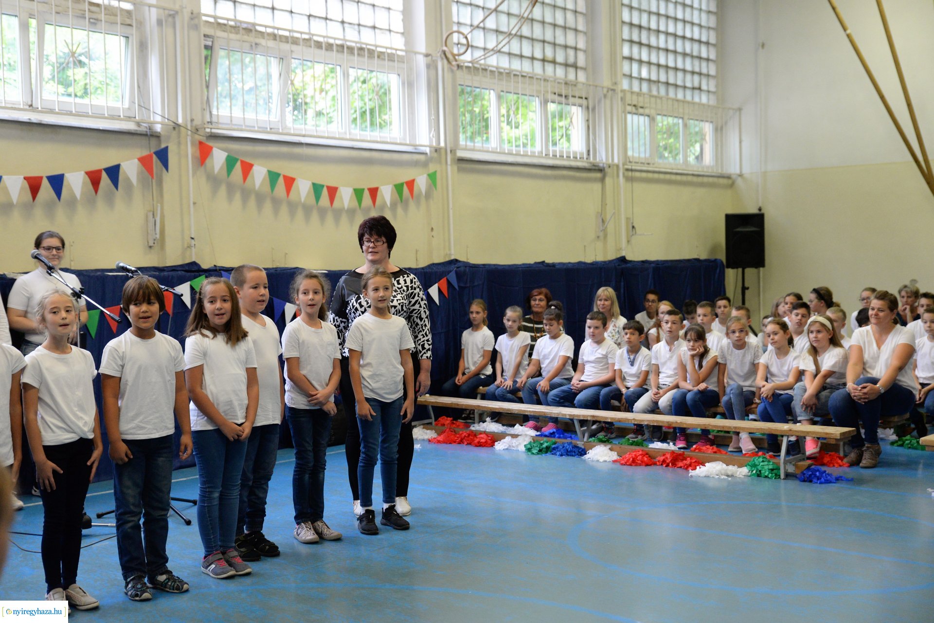 Francia nagykövet látogatása az Apáczai Csere János Iskolában