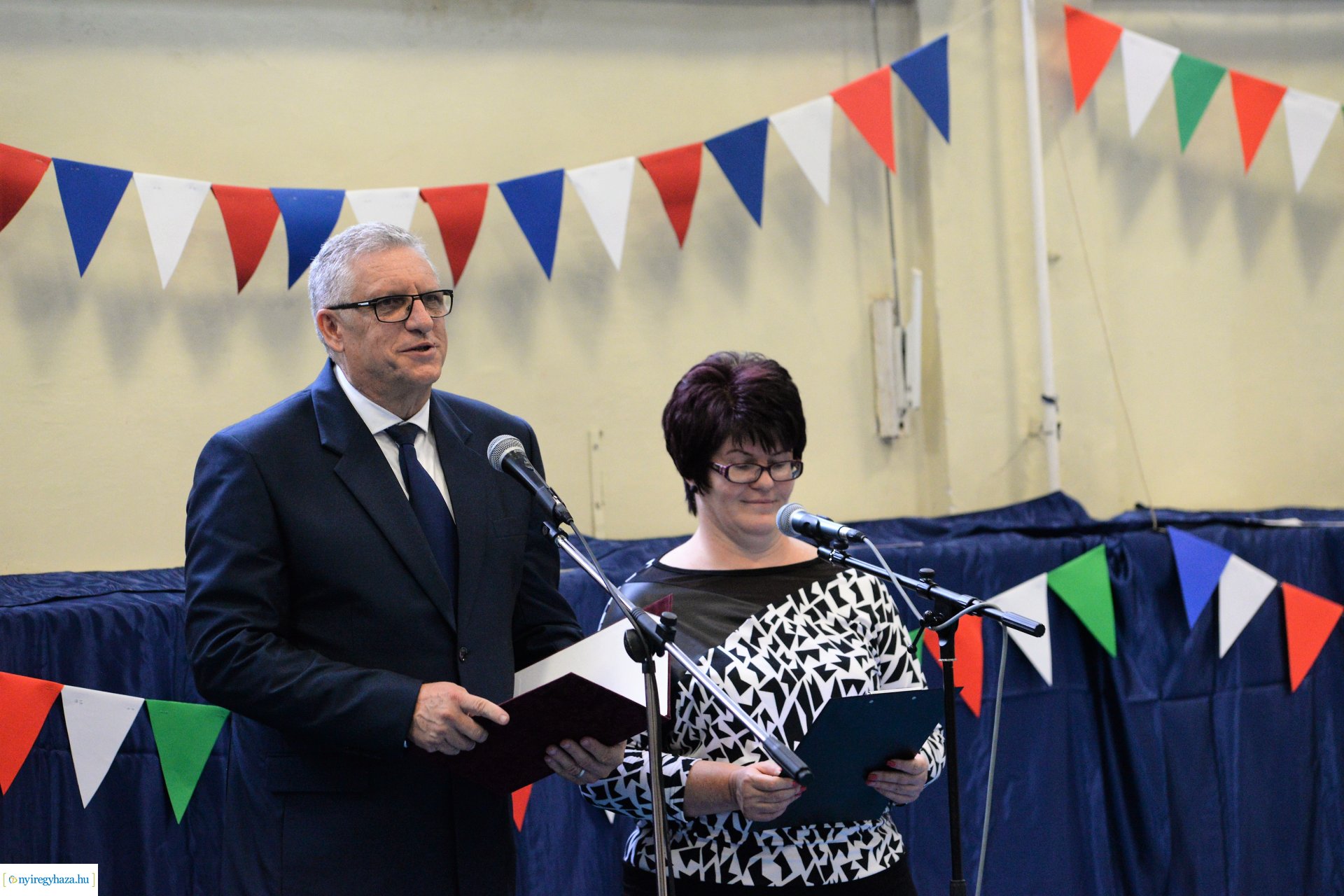 Francia nagykövet látogatása az Apáczai Csere János Iskolában