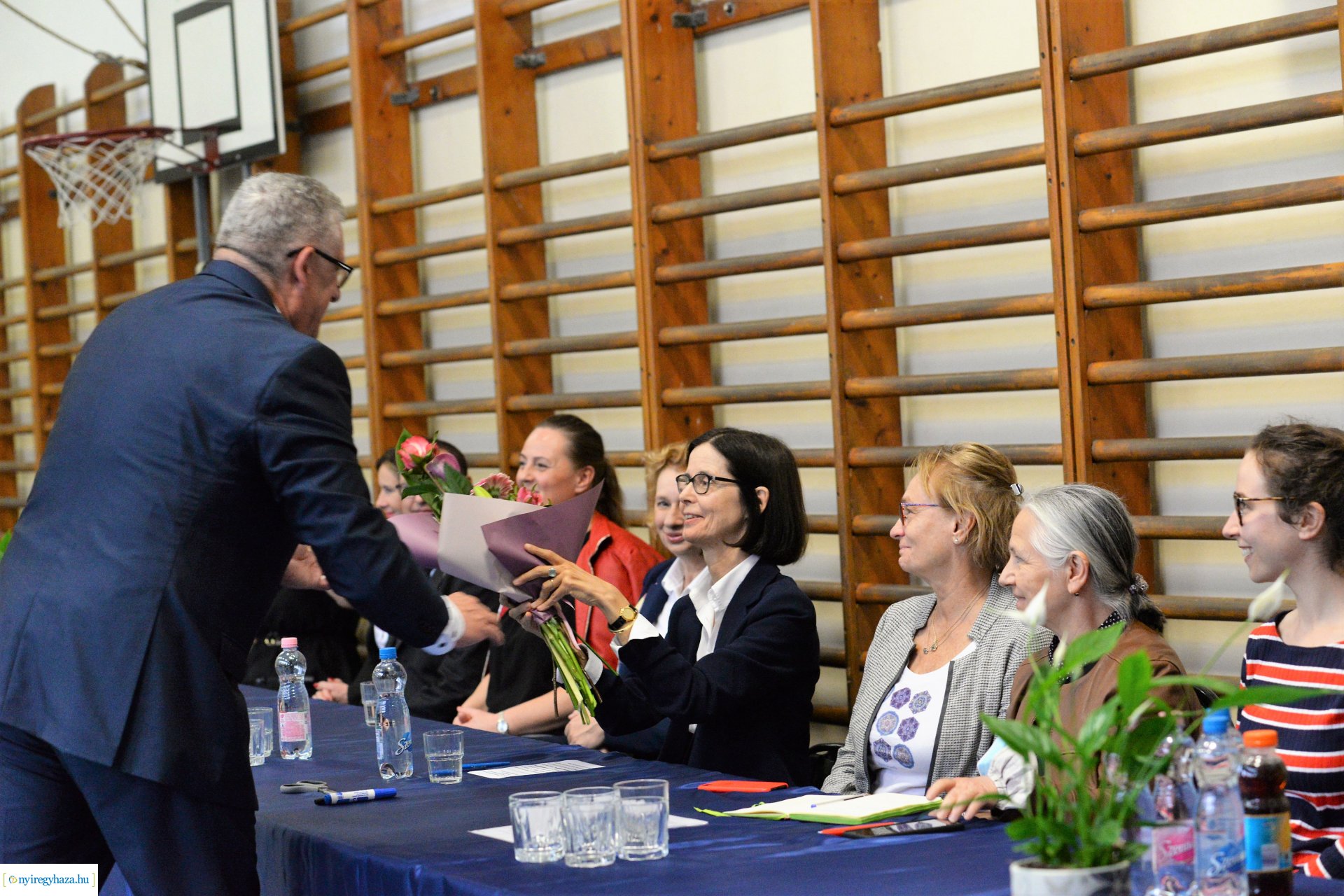 Francia nagykövet látogatása az Apáczai Csere János Iskolában