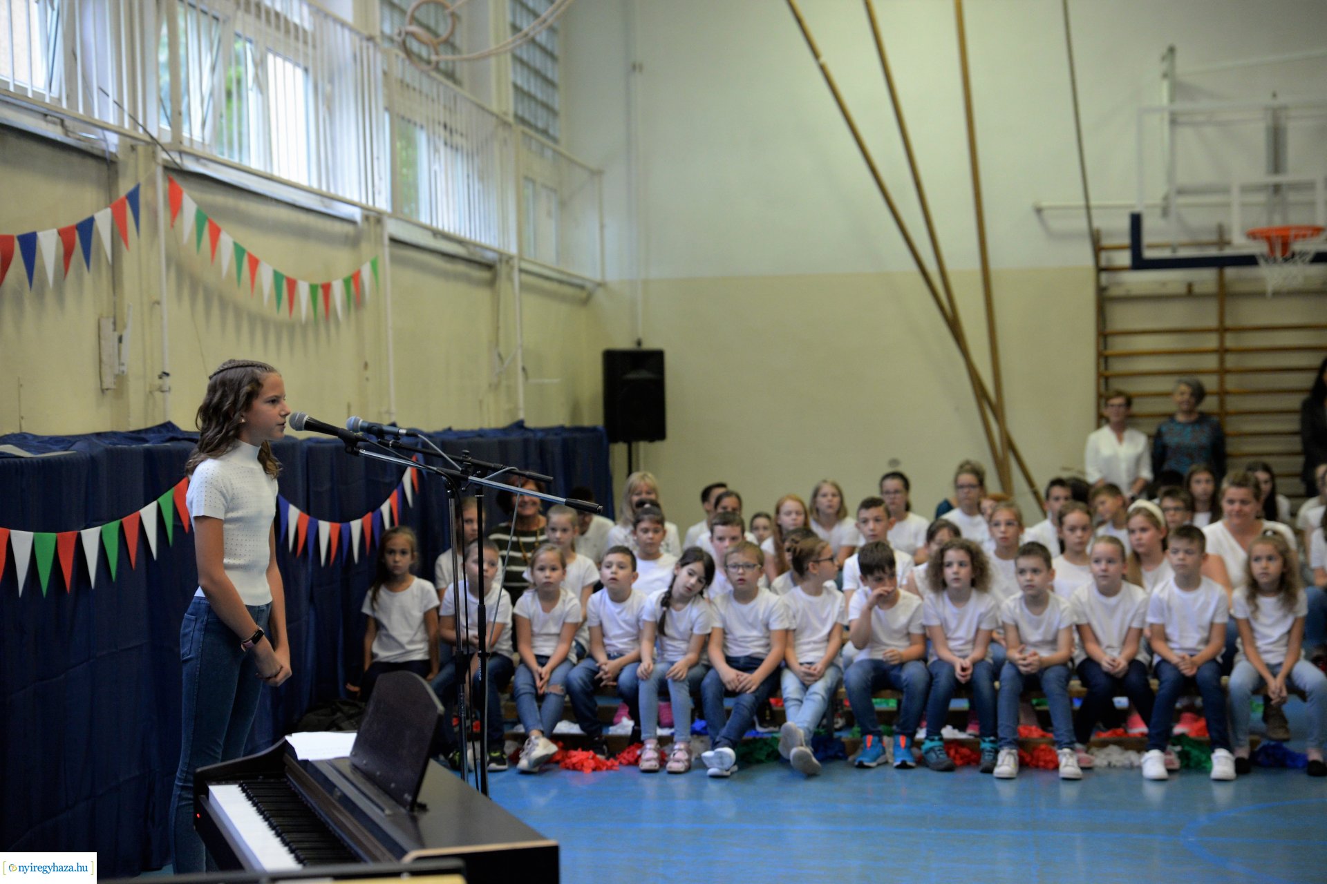 Francia nagykövet látogatása az Apáczai Csere János Iskolában