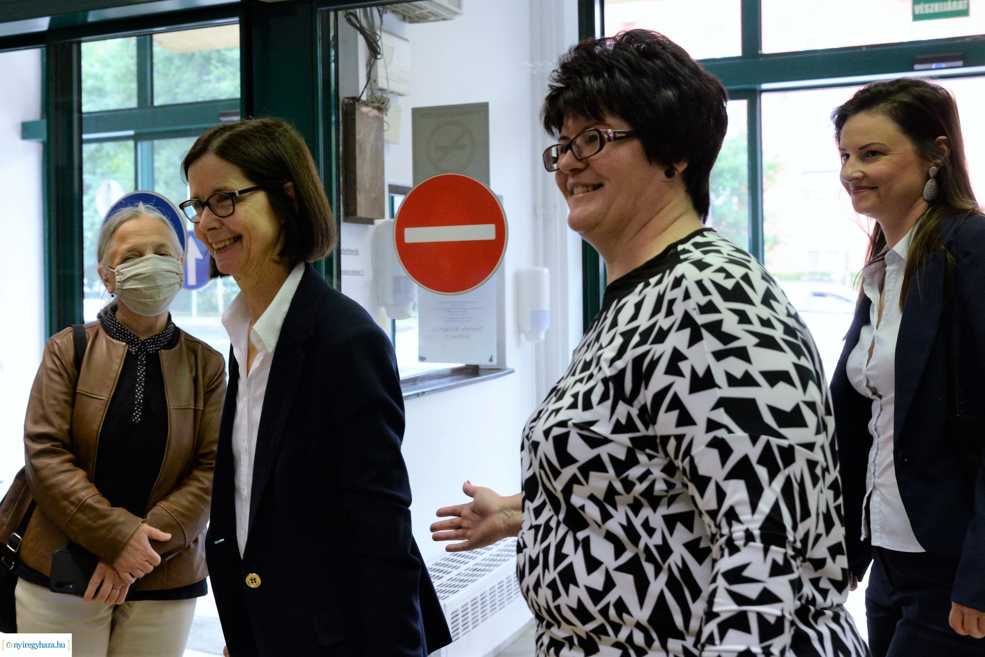 Francia nagykövet látogatása az Apáczai Csere János Iskolában