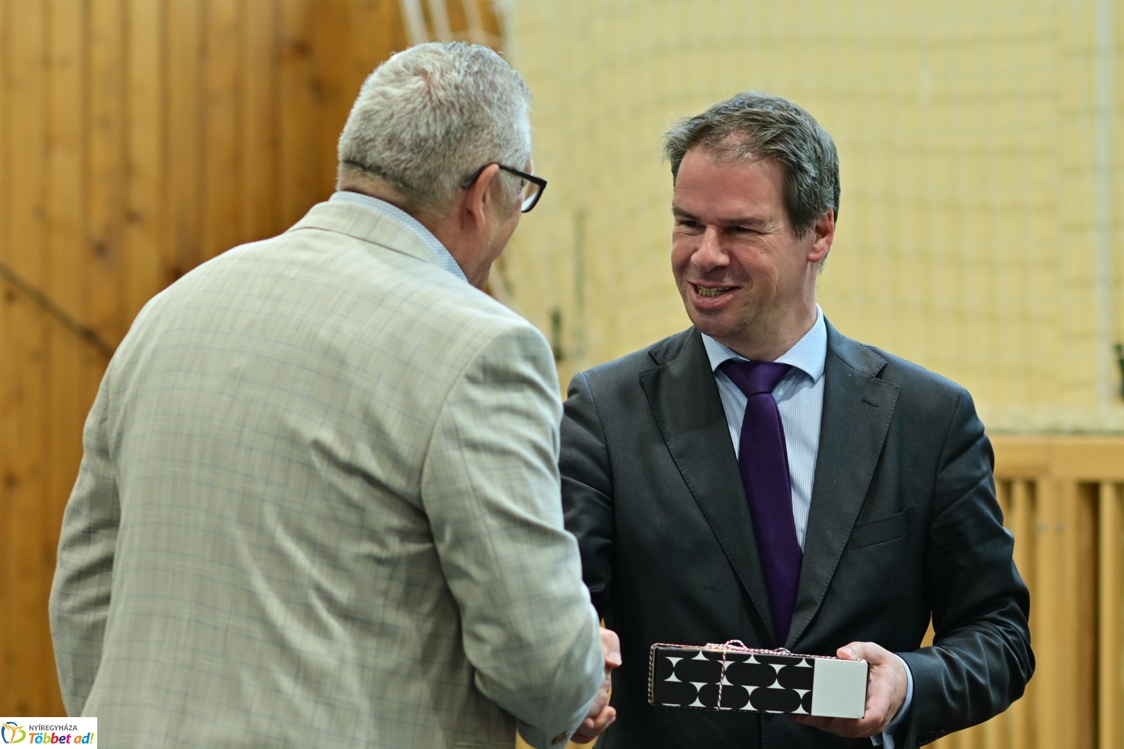 Francia nagykövet látogatása az Apáczai iskolában 2025 áprilisában