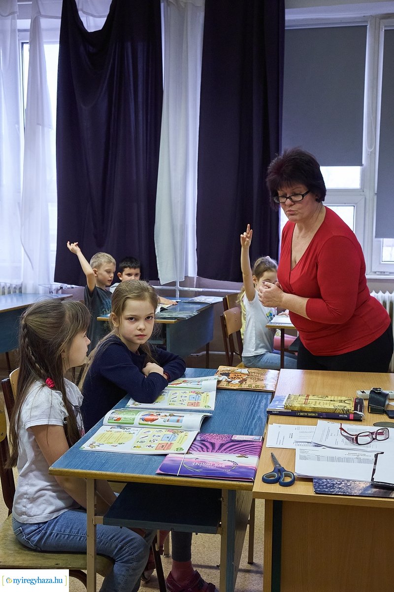 Francia nyelvi tagozat az Apáczai iskolában