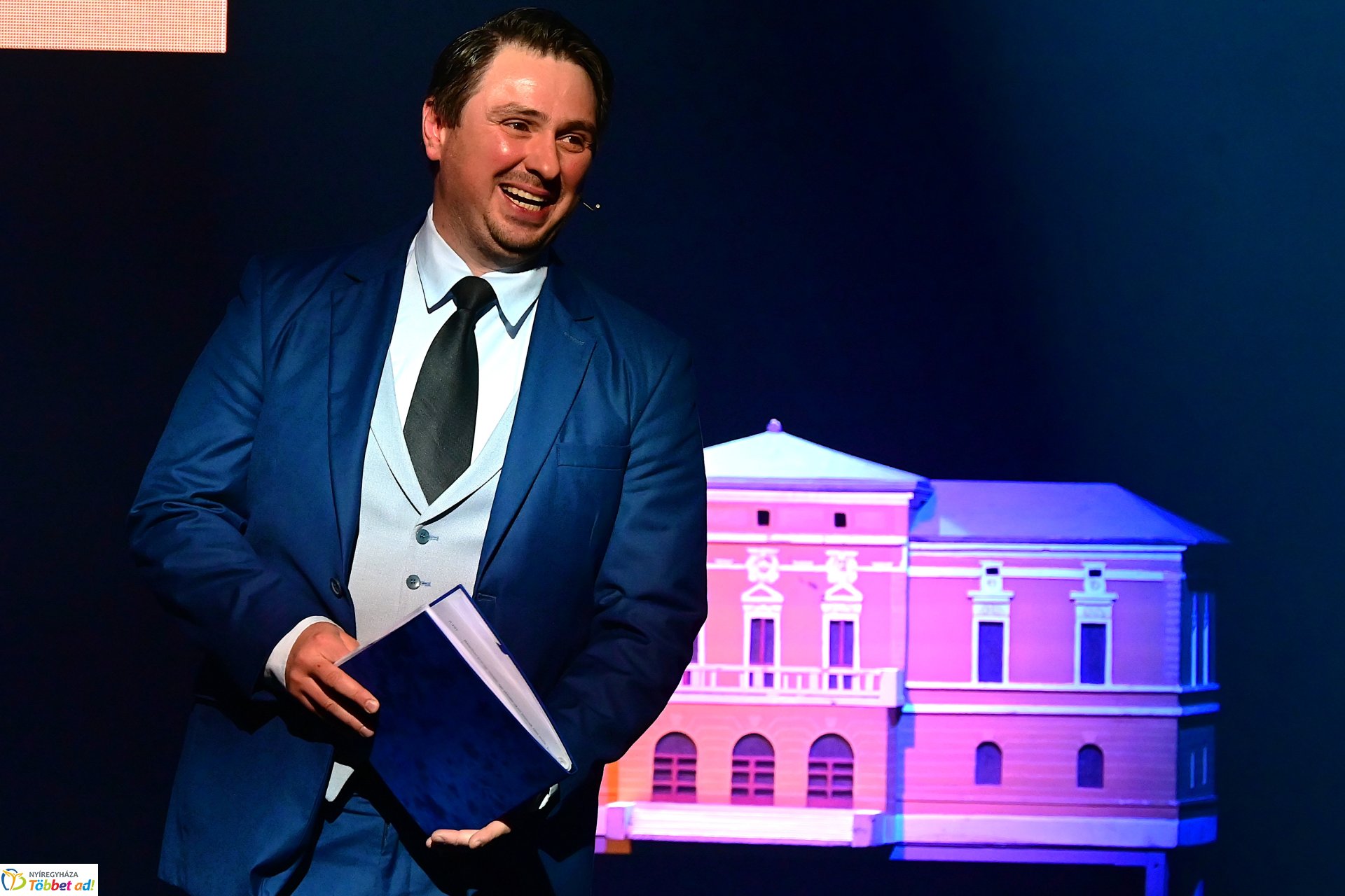 Gálaműsor a Móricz Zsigmond Színházban - 45  éve alakult meg az állandó társulat