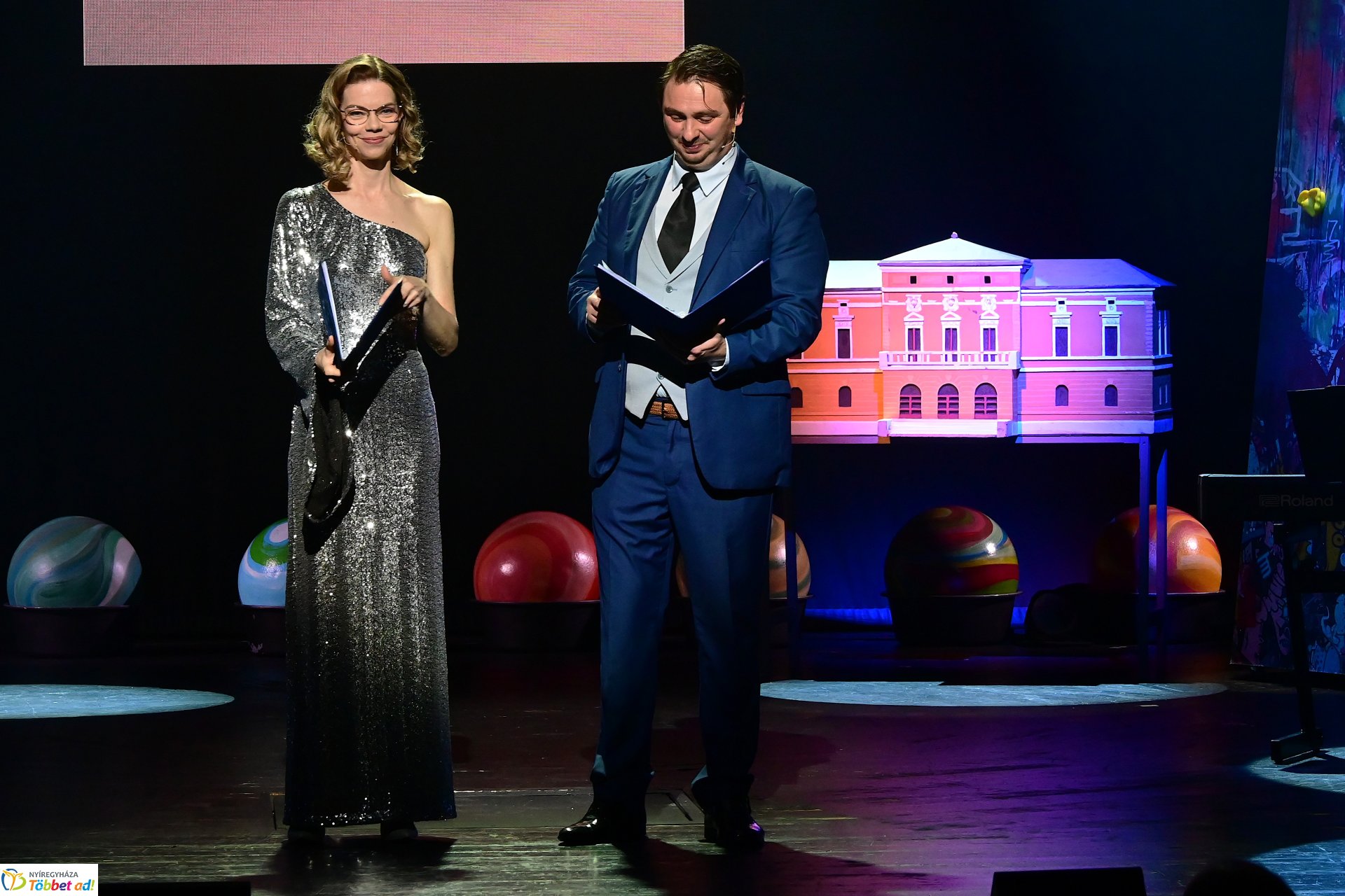 Gálaműsor a Móricz Zsigmond Színházban - 45  éve alakult meg az állandó társulat