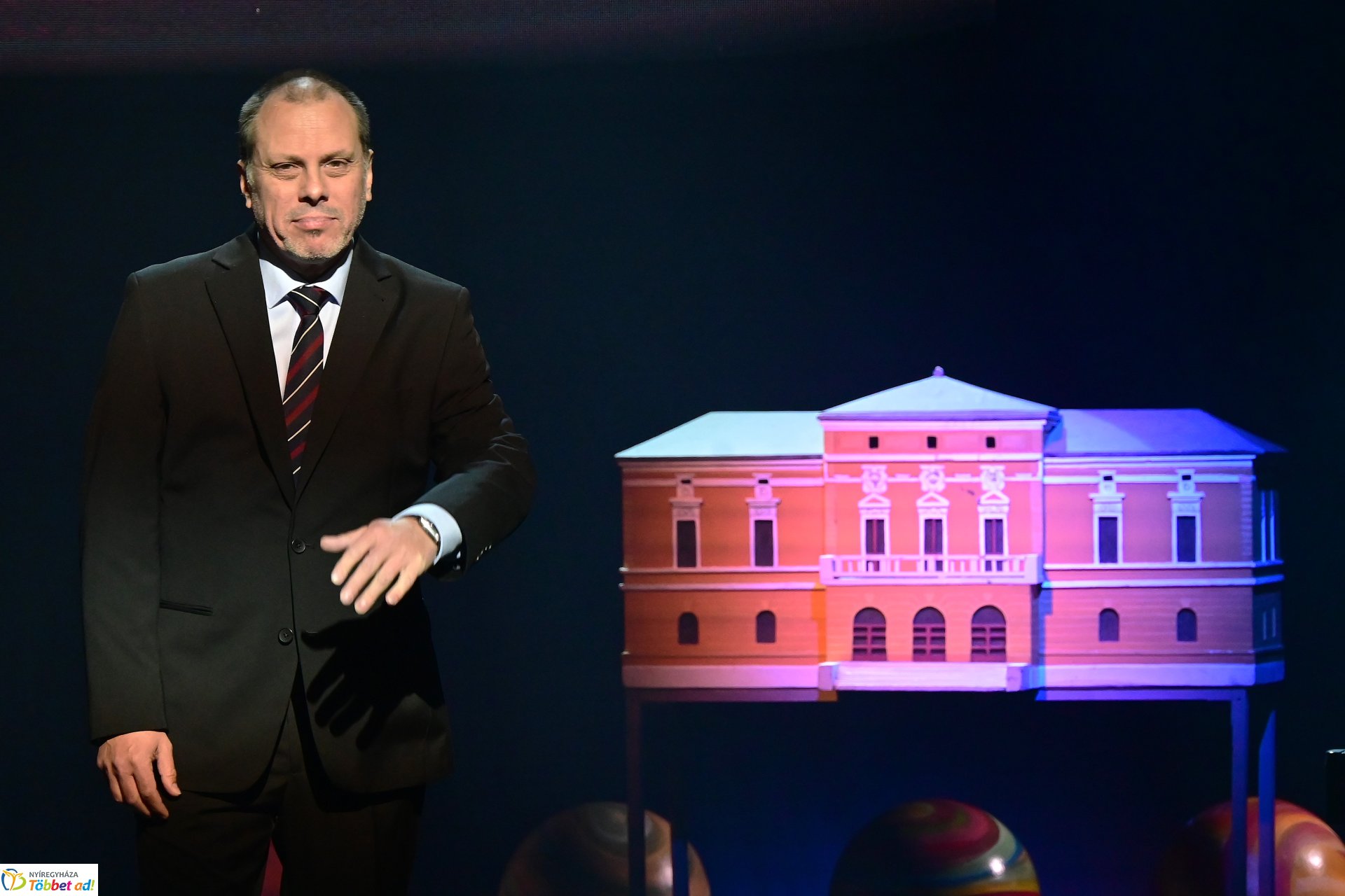 Gálaműsor a Móricz Zsigmond Színházban - 45  éve alakult meg az állandó társulat