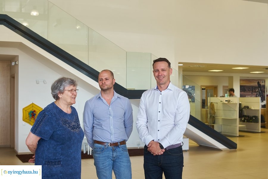 Gépjármű felajánlás a Magisztól