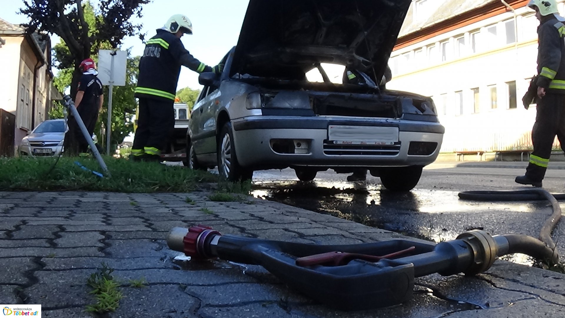 Gépkocsitűz Nyíregyházán