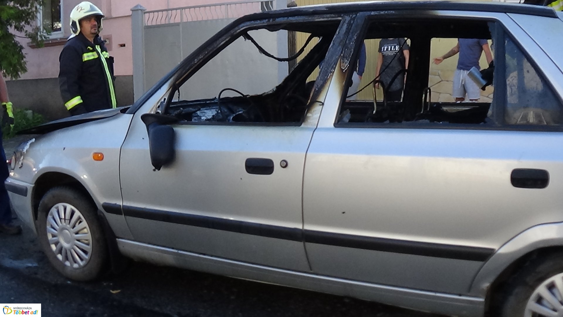 Gépkocsitűz Nyíregyházán