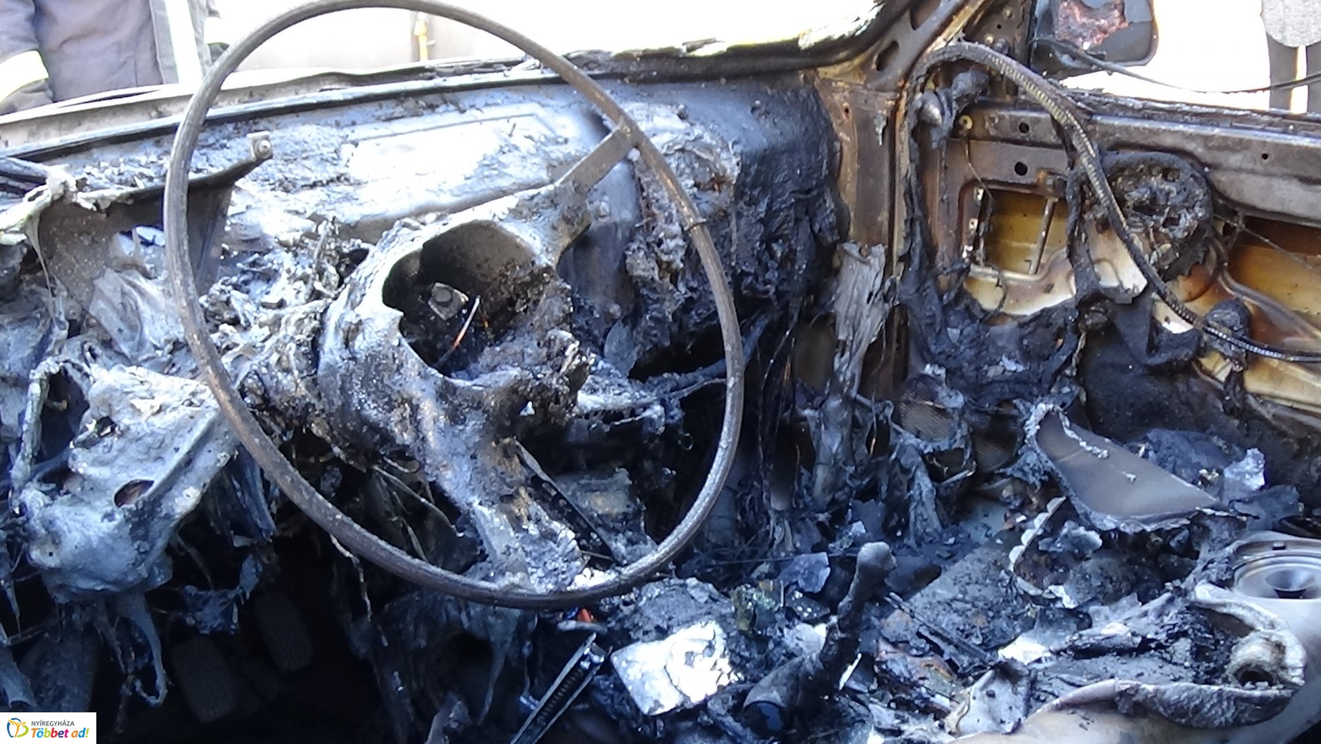 Gépkocsitűz Nyíregyházán