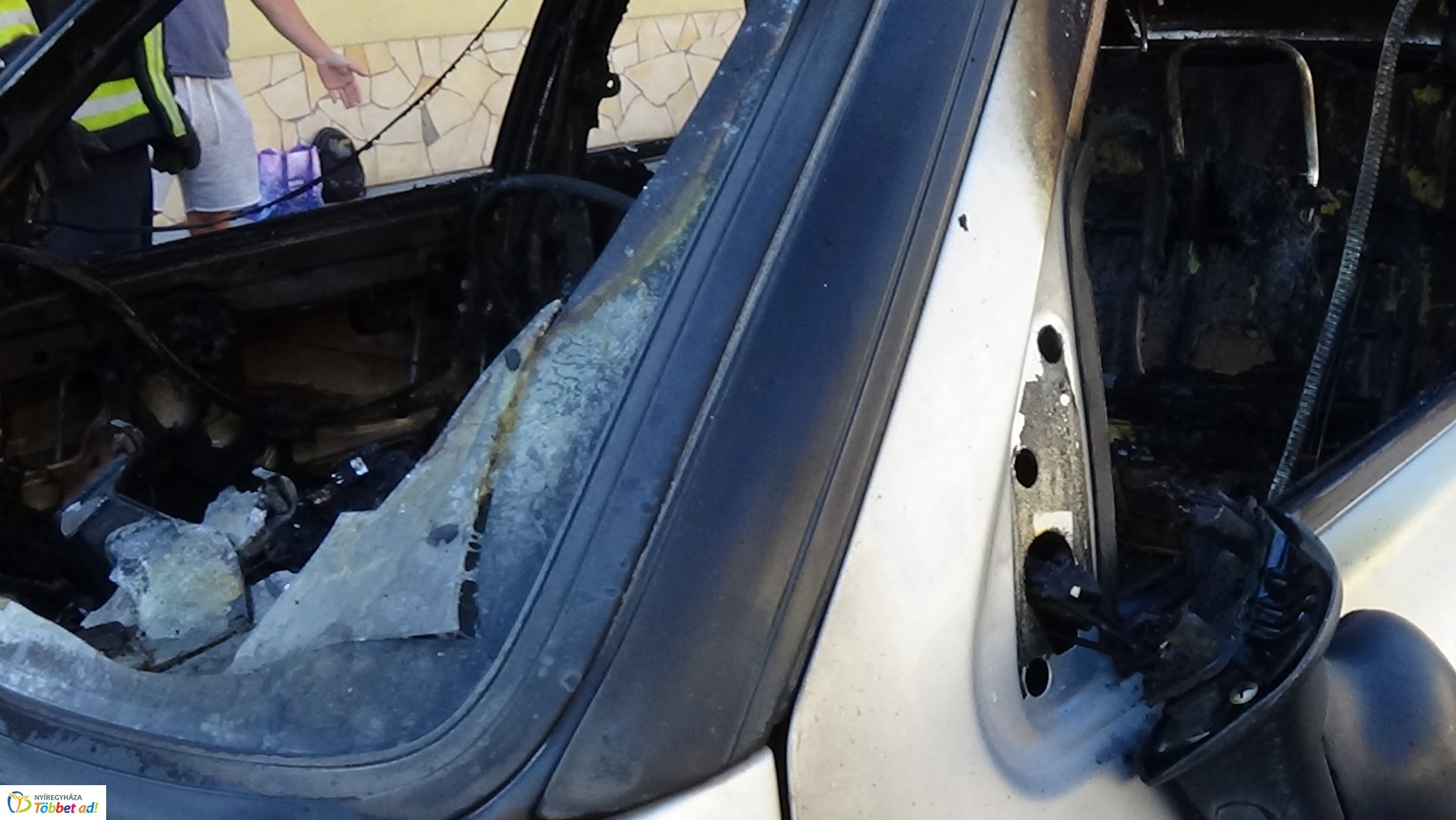 Gépkocsitűz Nyíregyházán