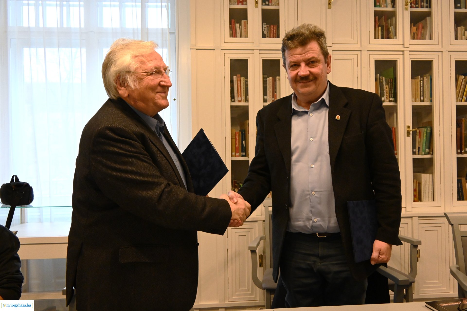 Geszterédtől Rakamazig - kiállításmegnyitóra készül a Kállay Gyűjtemény