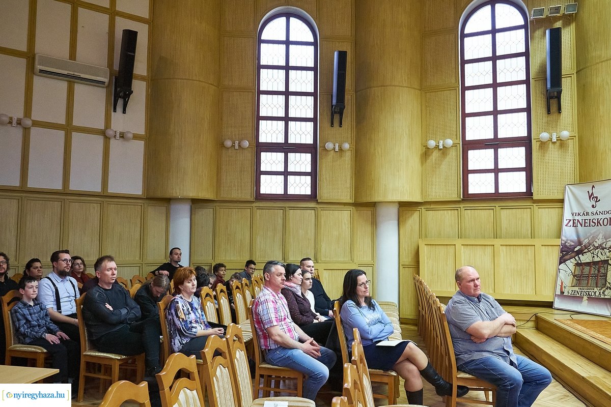 Gitár verseny a Vikár iskolában