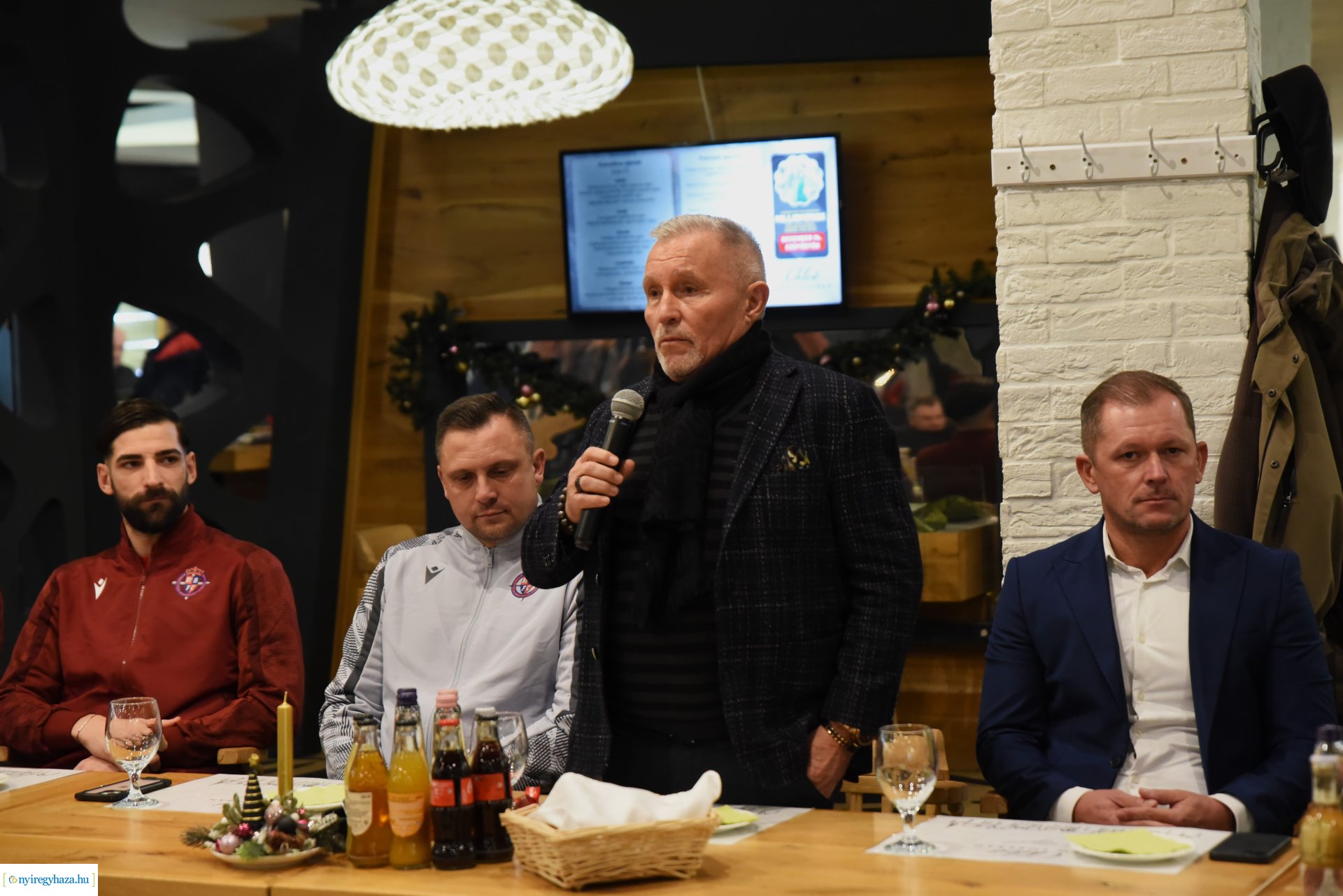 Gólösszefoglaló, kötetlen beszélgetés a Szpari szurkolókkal