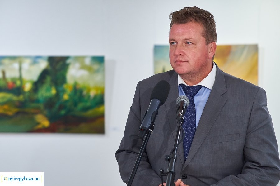 Gonda Zoltán festmény kiállítása a Pál Gyula Teremben