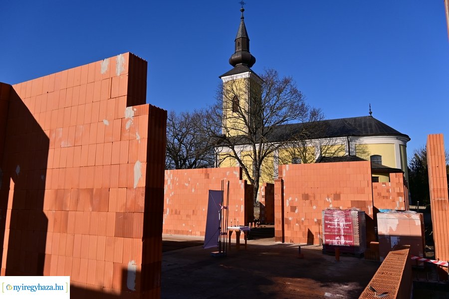 Görögkatolikus bölcsőde alapkő letétele Oroson 2024