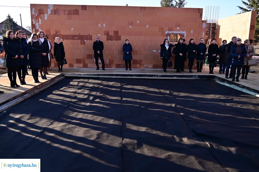 Görögkatolikus bölcsőde alapkő letétele Oroson 2024