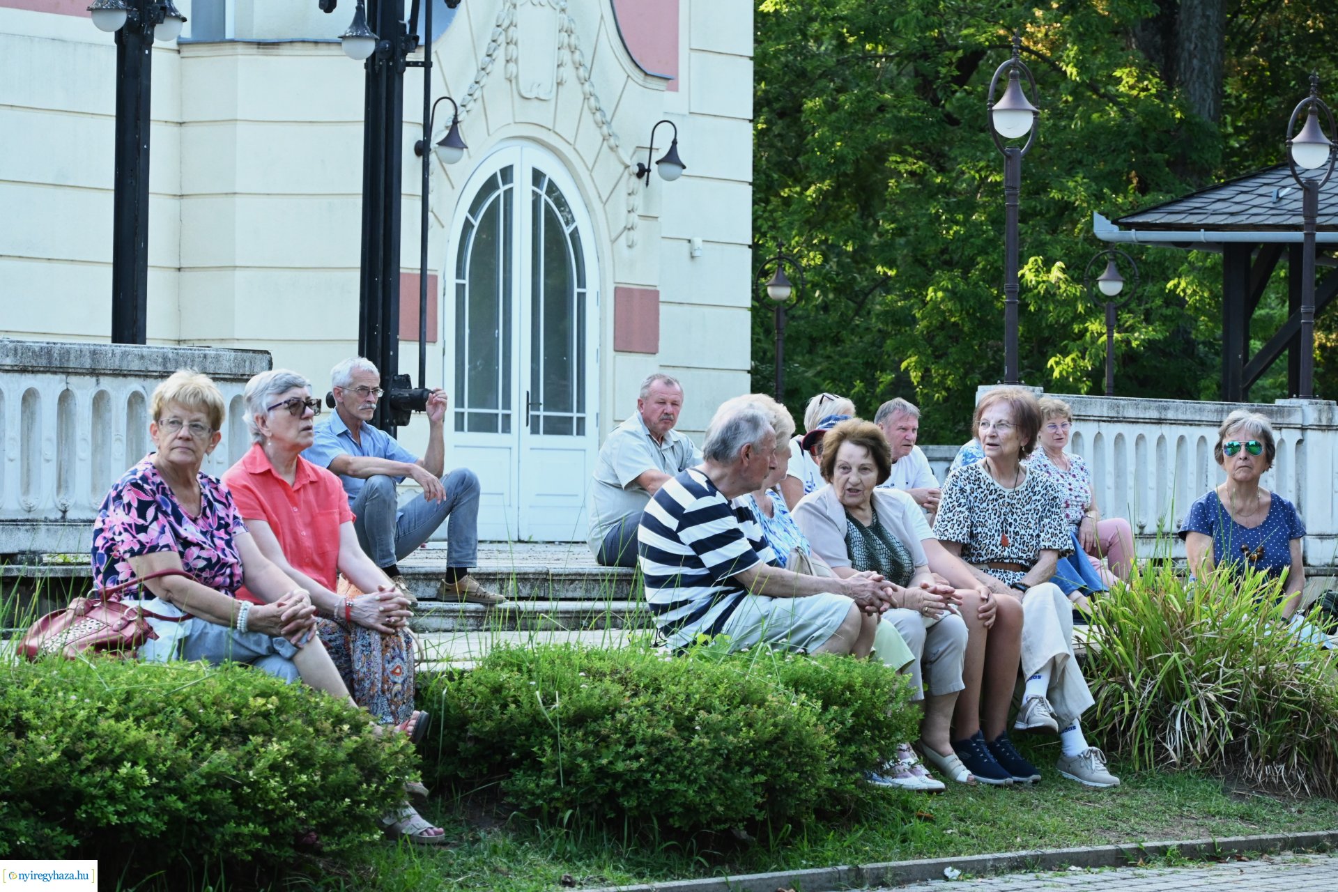 Granville Pillar és kísérő zenekara a Zene Sóstón programsorozat színpadán