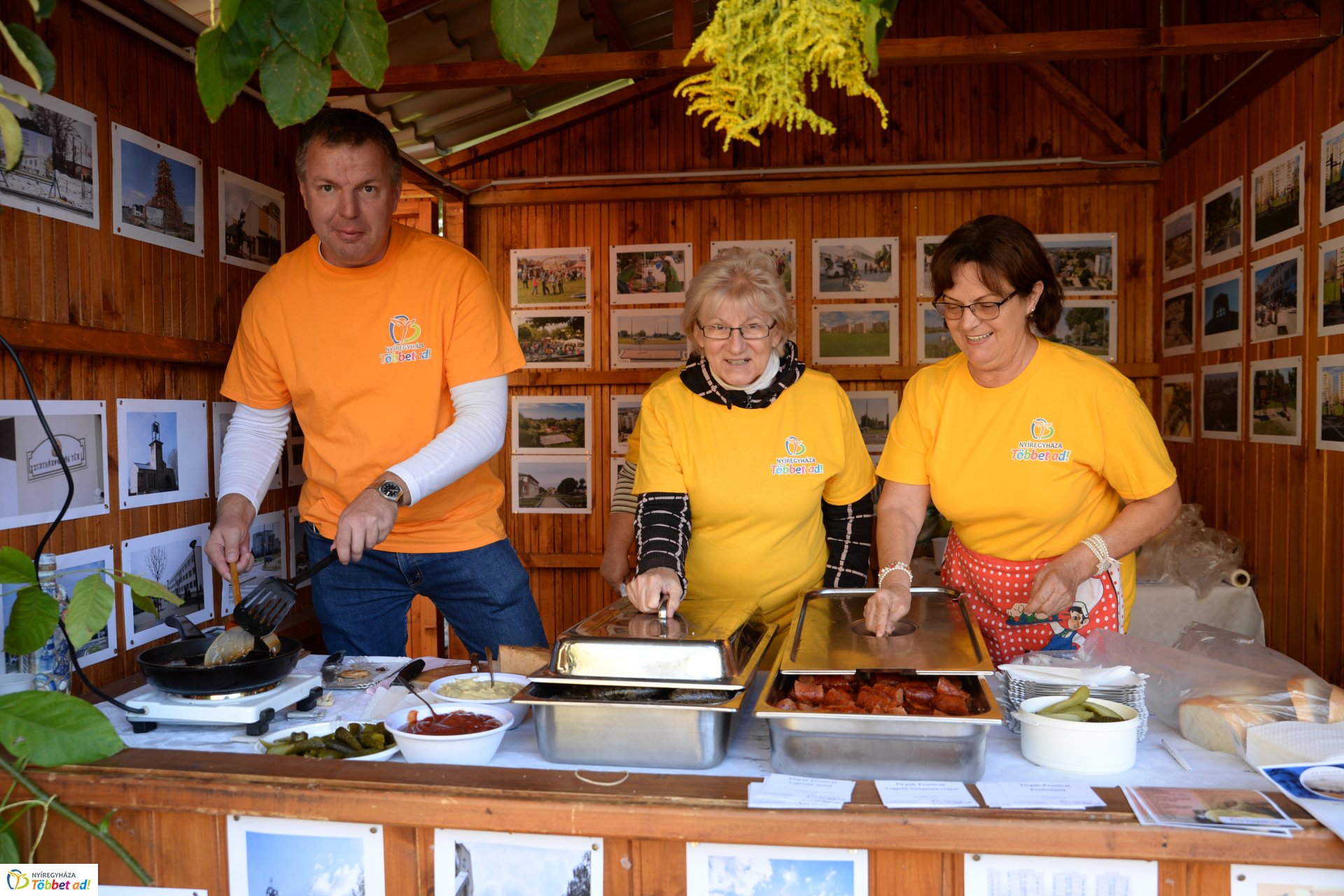 Grillbajnokság a Kossuth téren