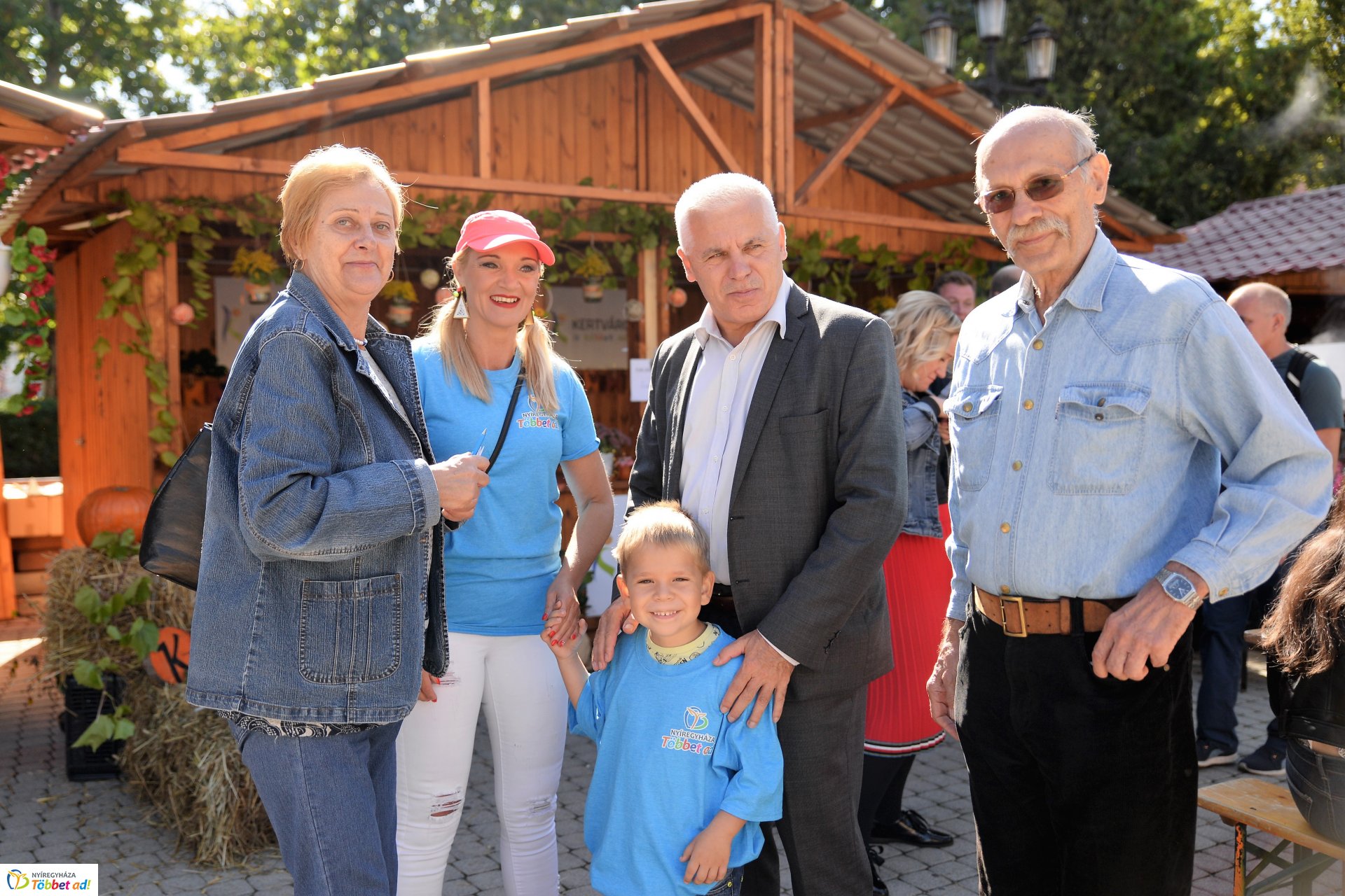 Grillbajnokság a Kossuth téren