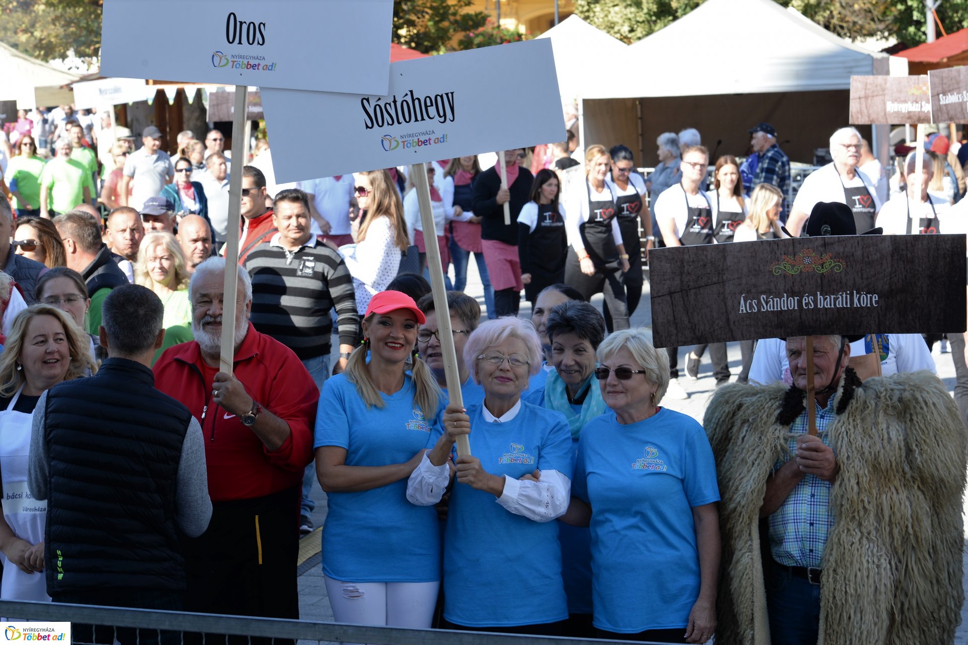 Grillbajnokság a Kossuth téren