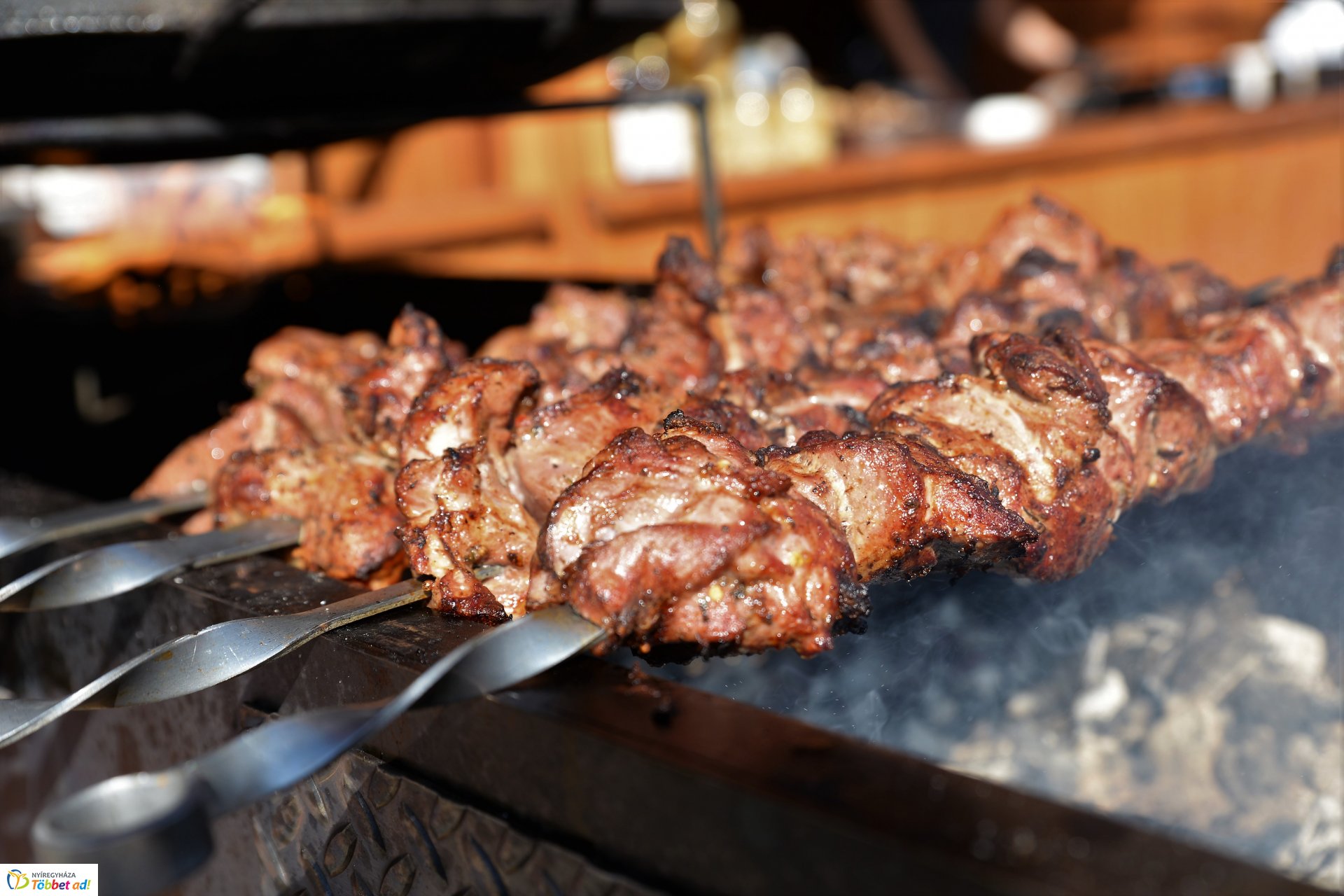 Grillbajnokság a Kossuth téren