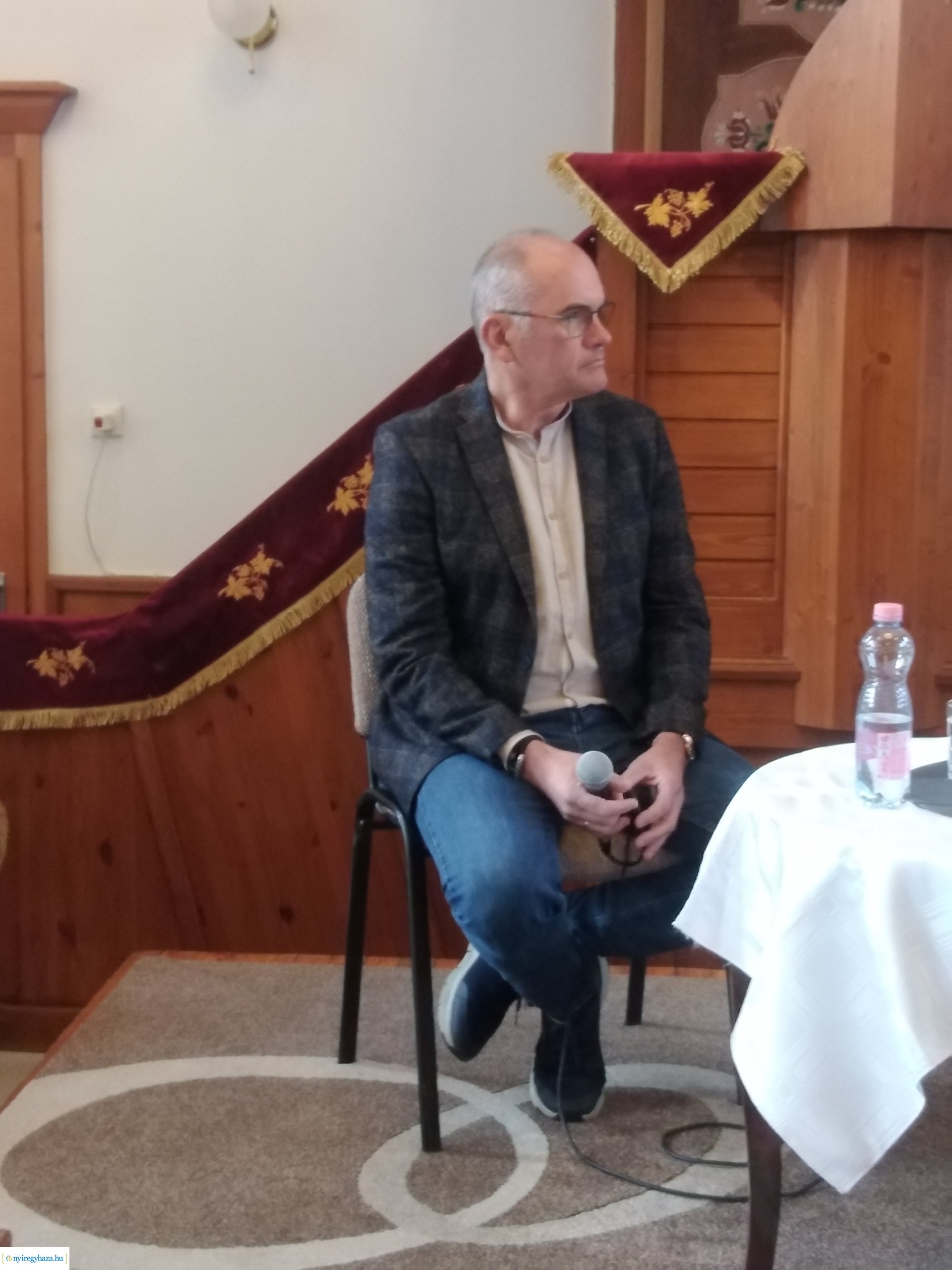 Gundel Takács Gábor volt a Református esték programsorozat vendége