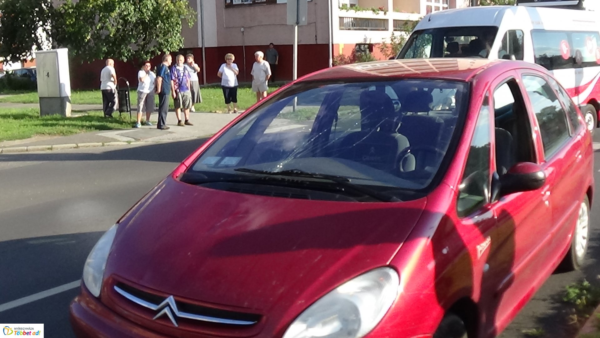 Gyalogost gázoltak el a hétvégén a Kert utca egyik átkelőhelyén