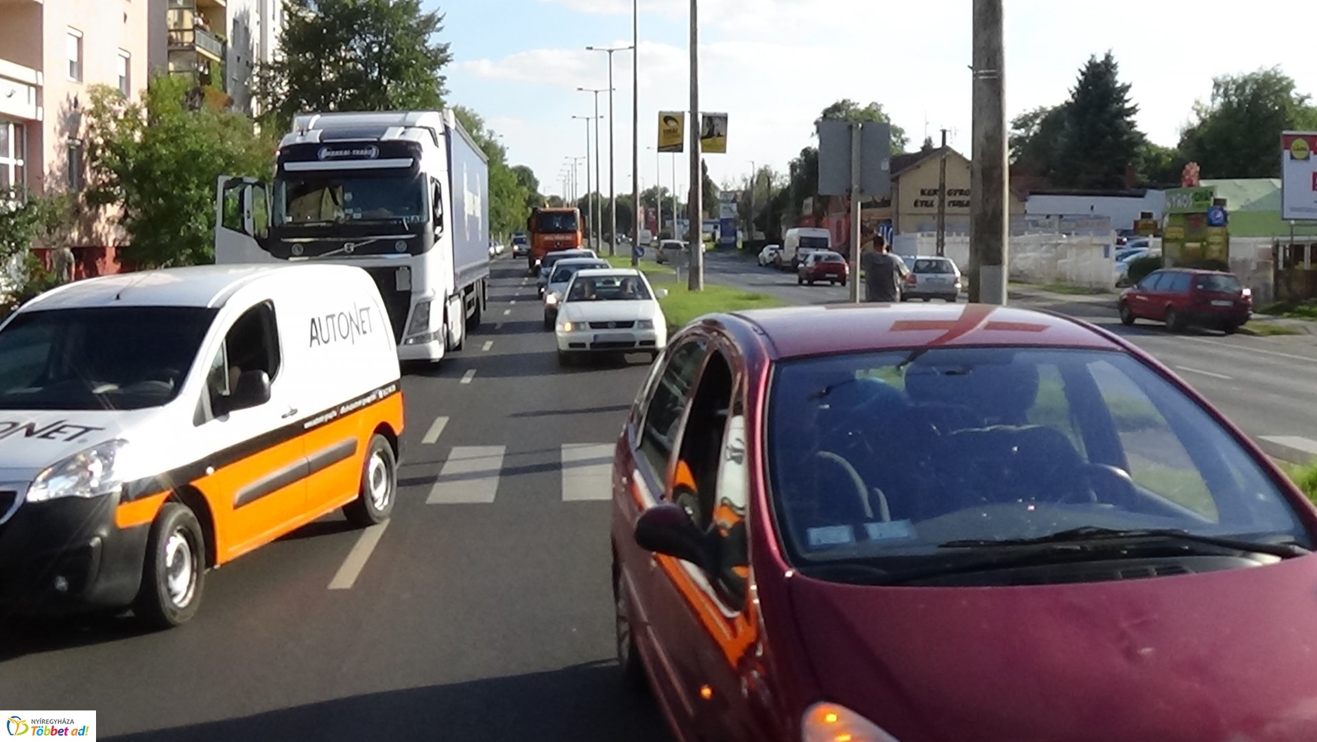 Gyalogost gázoltak el a hétvégén a Kert utca egyik átkelőhelyén