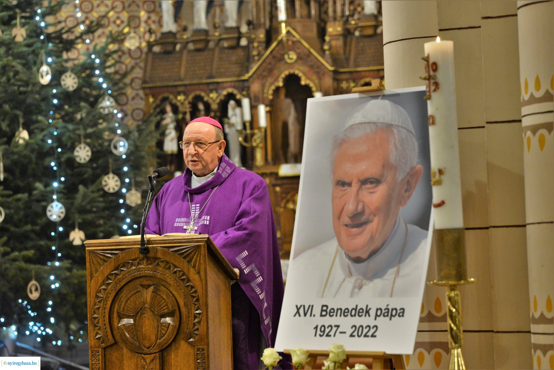 Gyászmise XVI. Benedek pápáért
