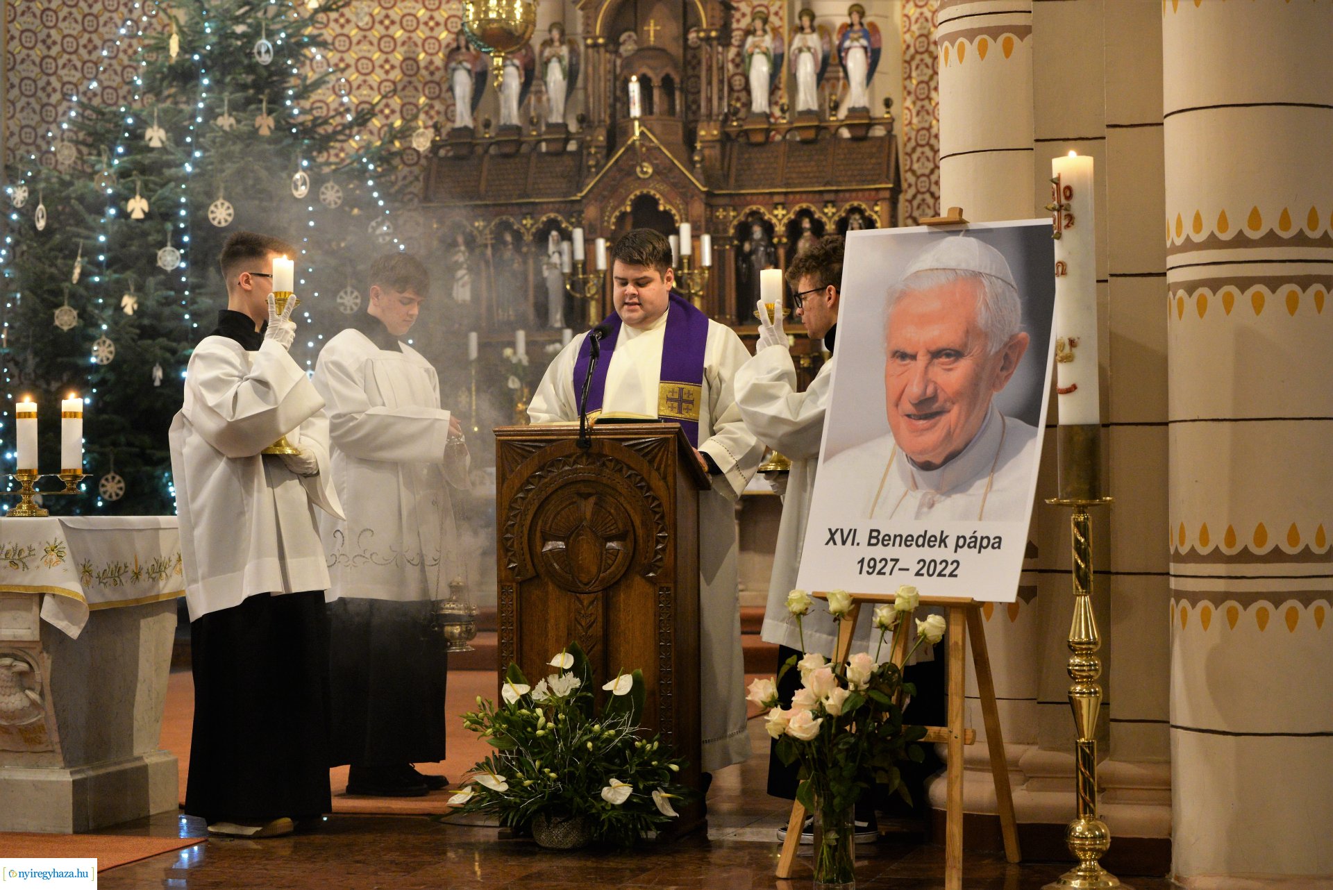 Gyászmise XVI. Benedek pápáért