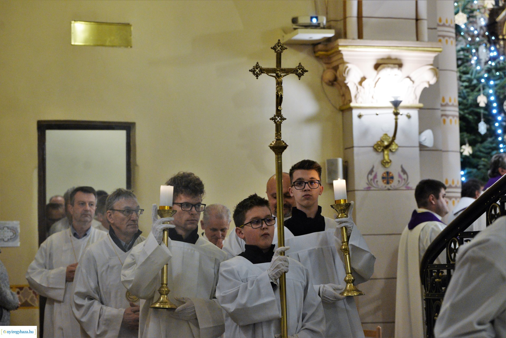 Gyászmise XVI. Benedek pápáért