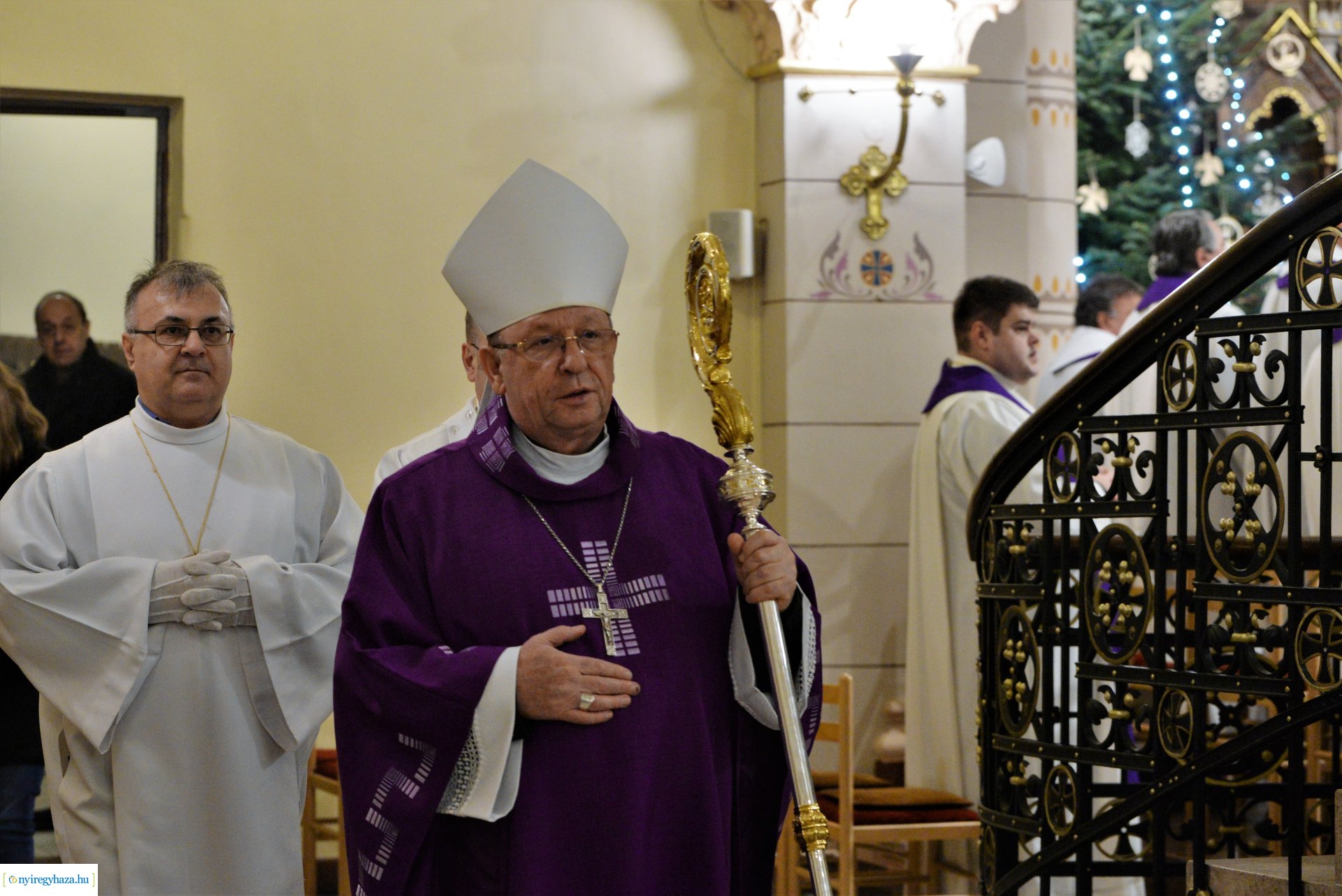 Gyászmise XVI. Benedek pápáért