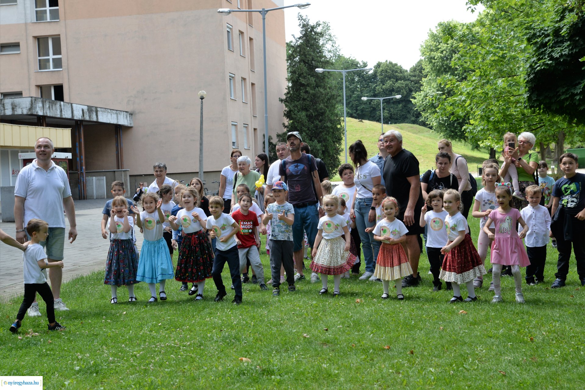 Gyereket a magasba - 2023