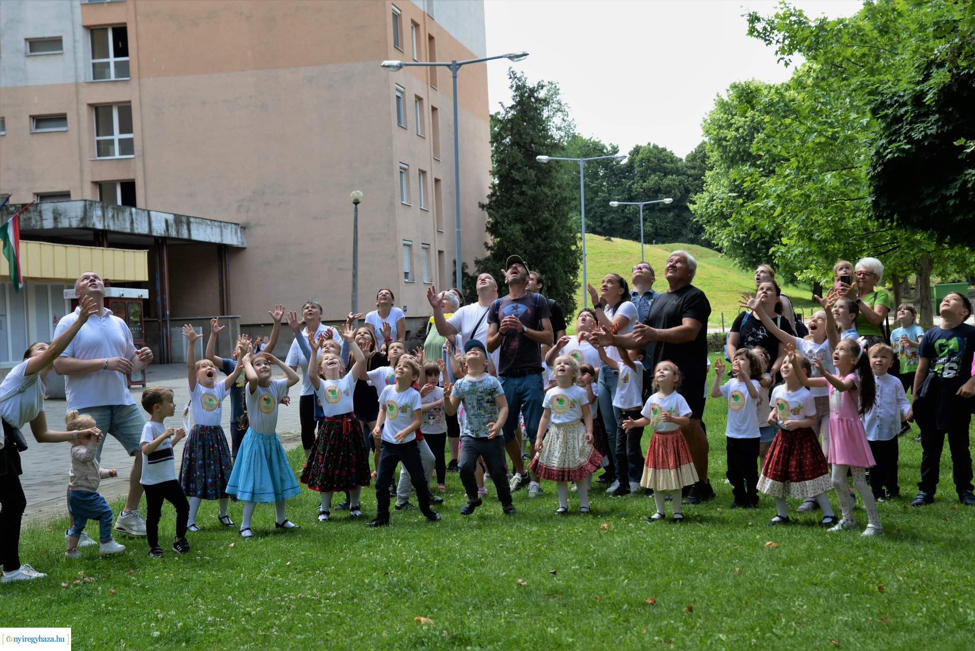 Gyereket a magasba - 2023