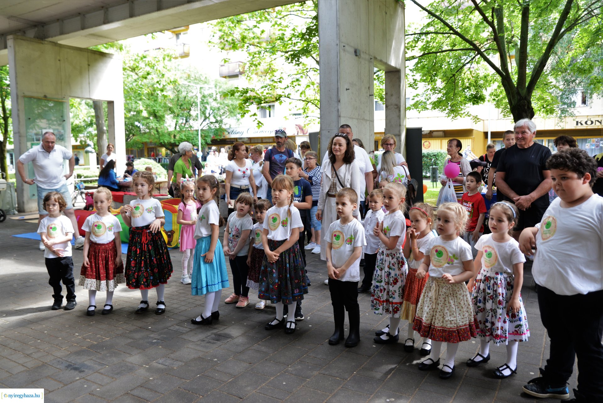 Gyereket a magasba - 2023