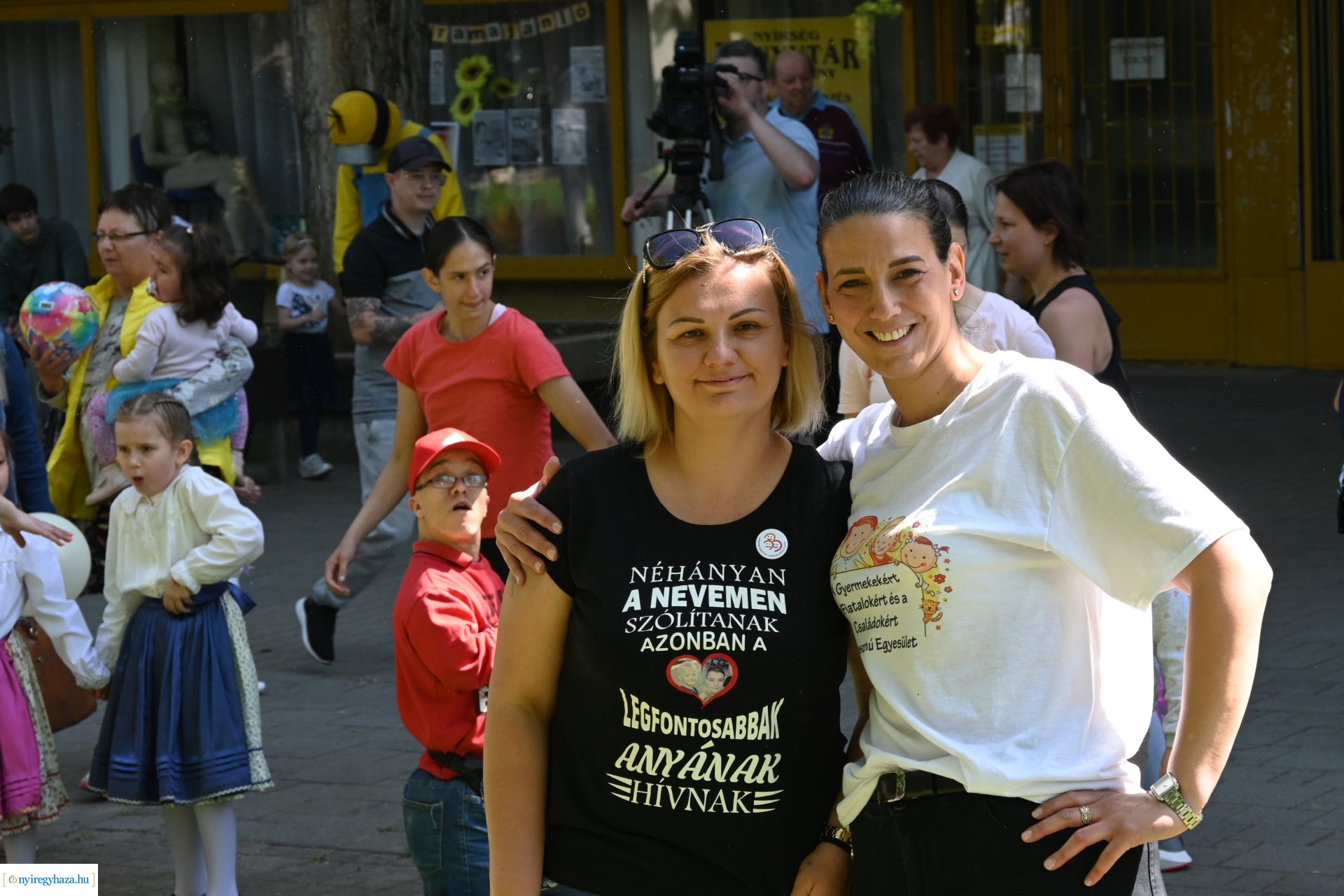 Gyereket a magasba 2024