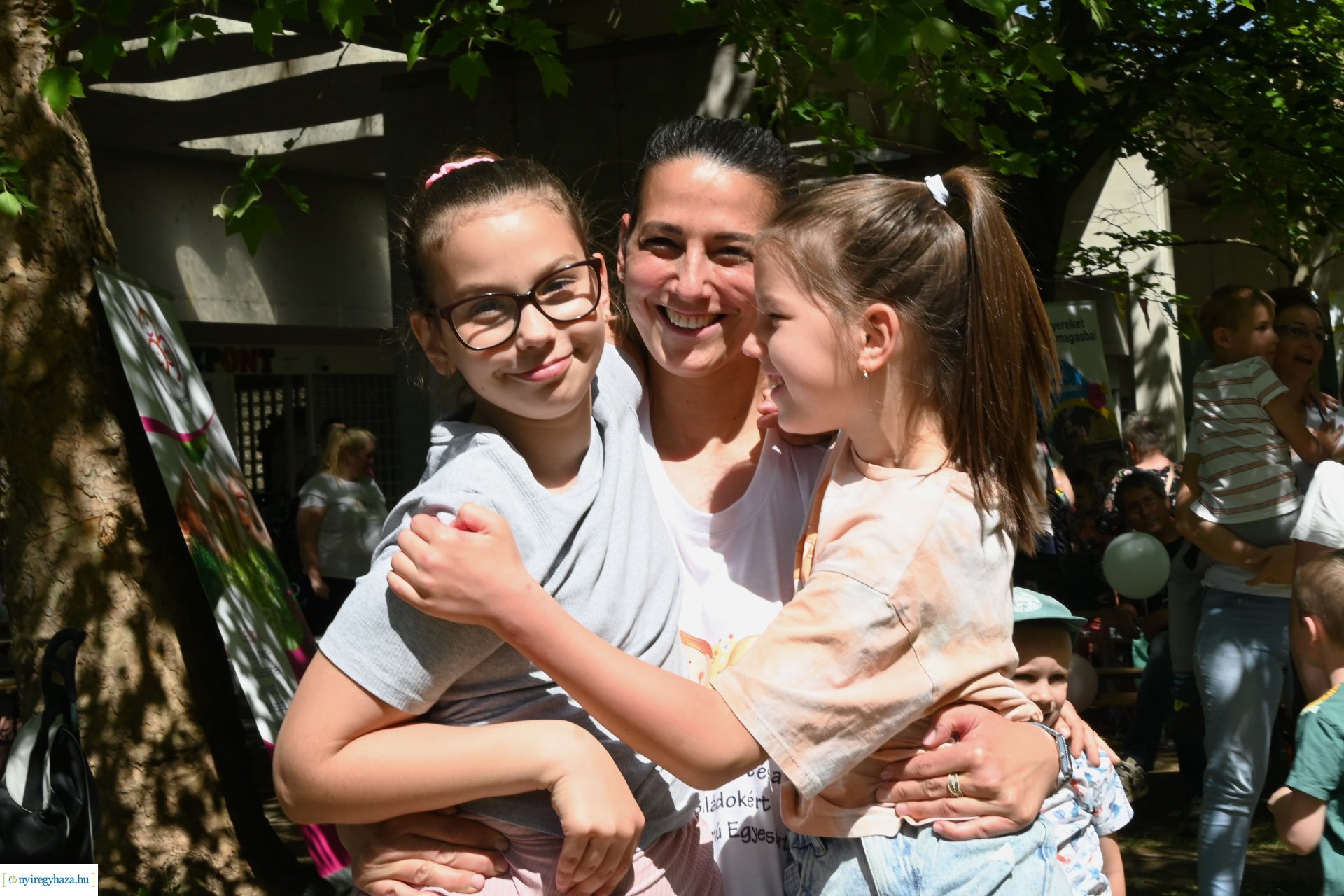 Gyereket a magasba 2024