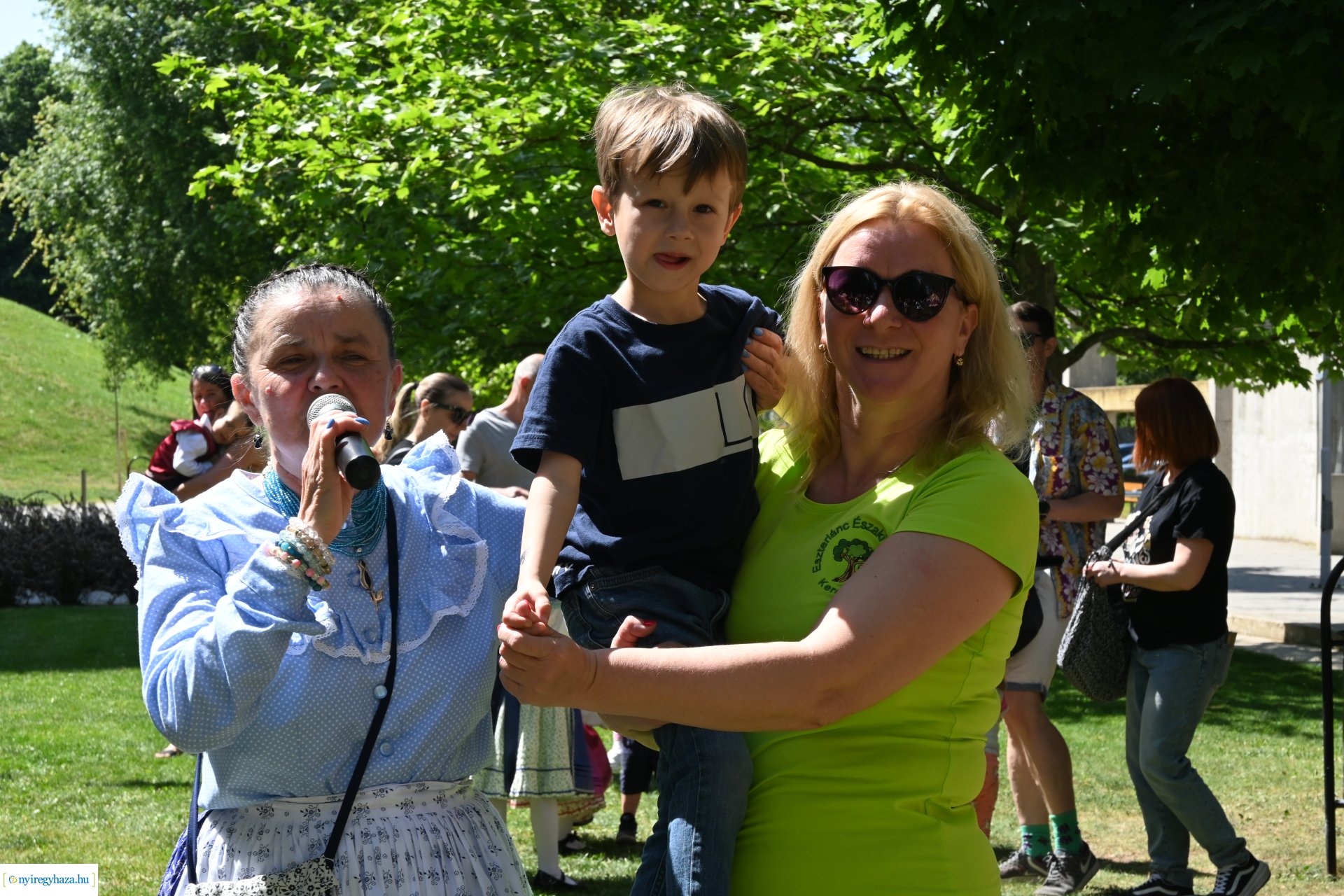 Gyereket a magasba 2024