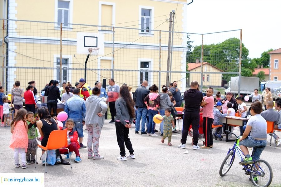 Gyereknap a Huszár telepen