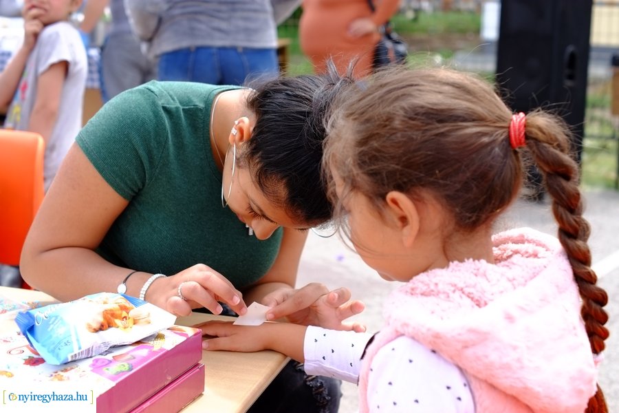 Gyereknap a Huszár telepen