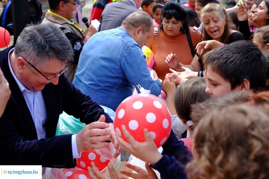Gyereknap a Huszár telepen