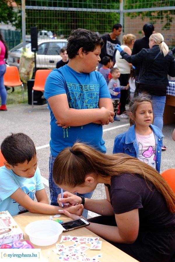Gyereknap a Huszár telepen