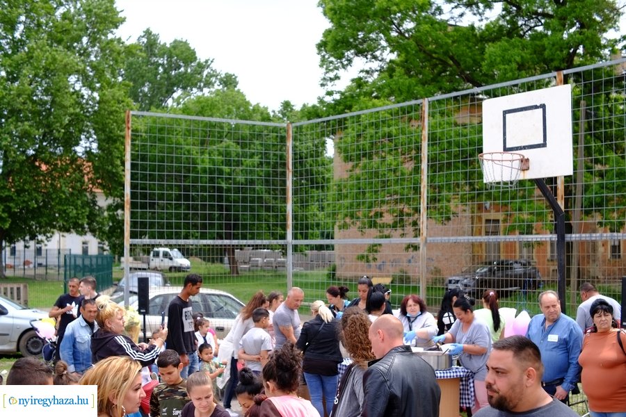 Gyereknap a Huszár telepen