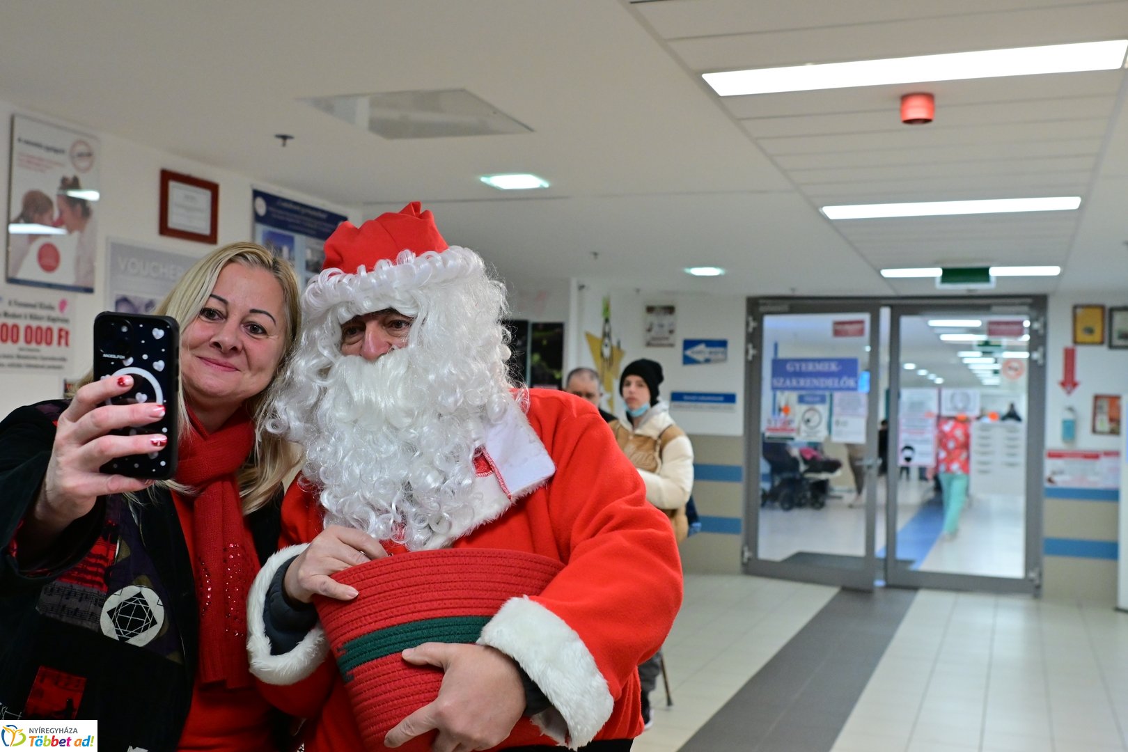 Gyerekosztályra látogatott a Mikulás - 2025