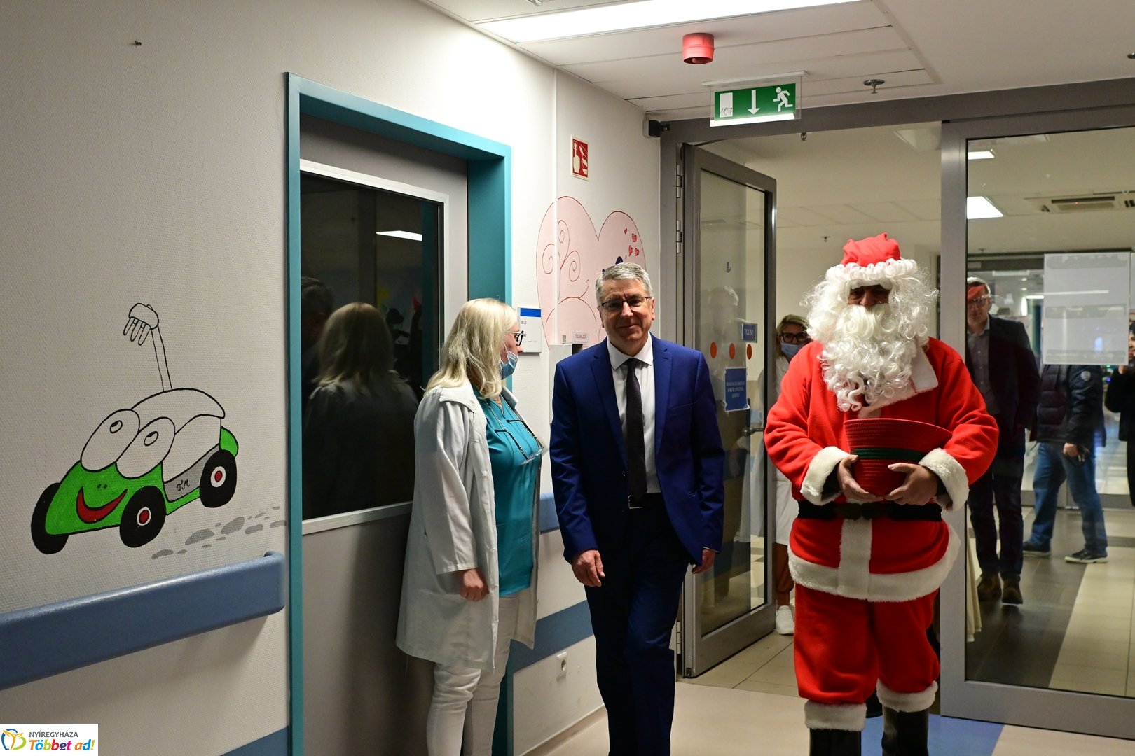 Gyerekosztályra látogatott a Mikulás - 2025